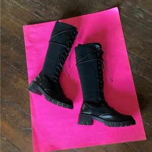 Sock lace up boot